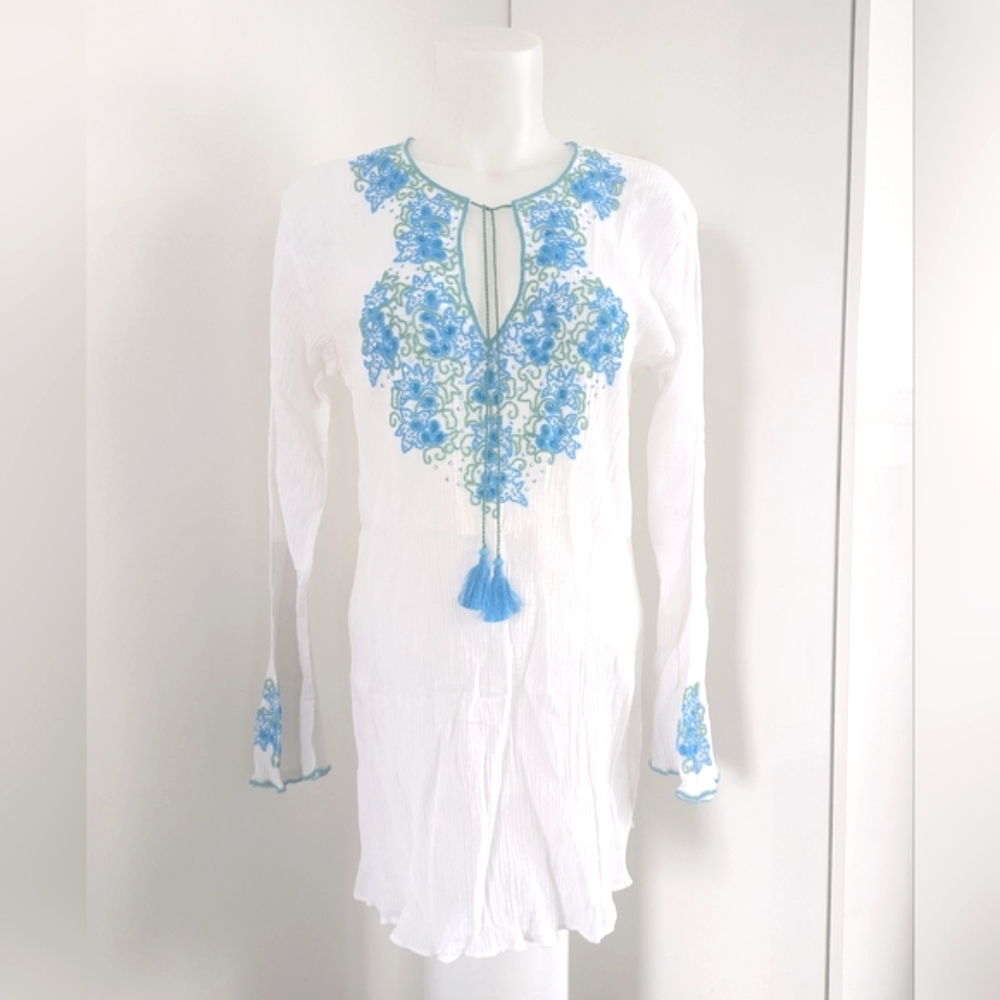 SULU  COLLECTION NWT White Cotton Tunic With Beaded/Embroidered Detailing; Size
